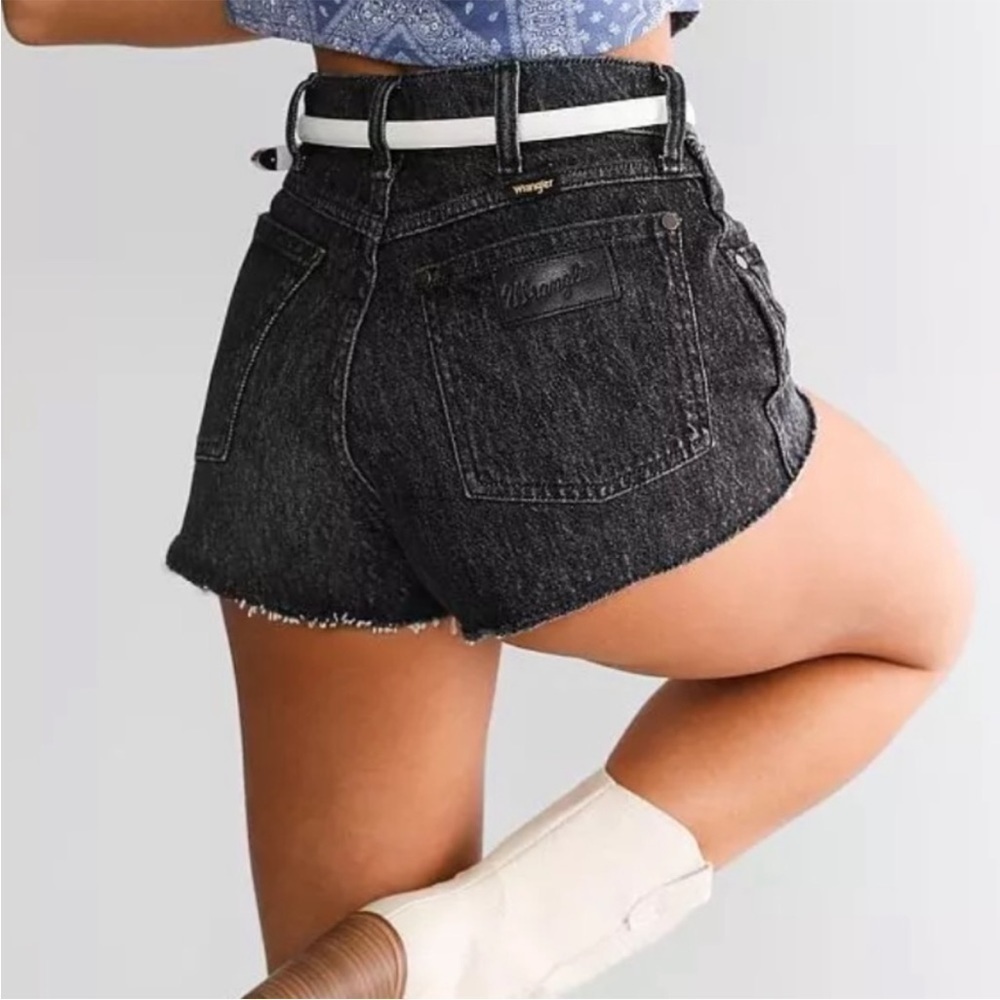 NWT Wrangler Festival High Waisted Cutoff Denim Shorts In Granite